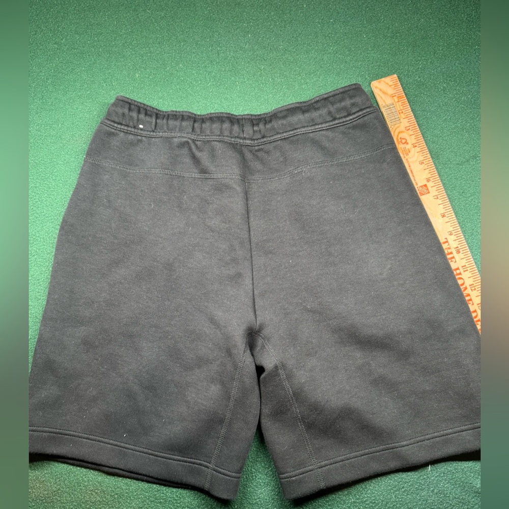Nike Tech Fleece Shorts Black Youth XL - Picture 5 of 6